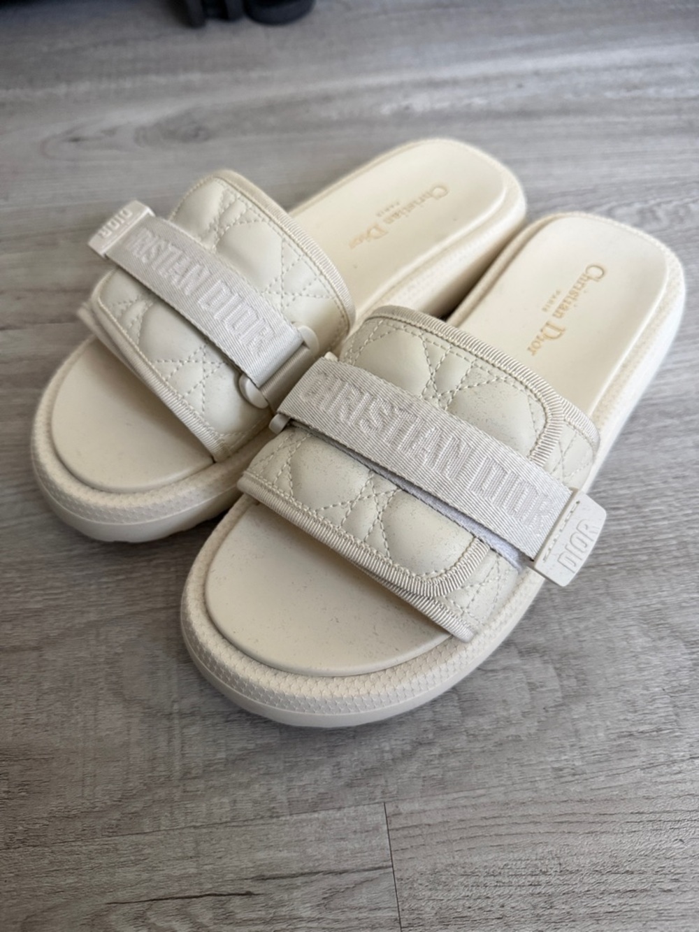Dior DIORIVIERA DIO(R)EVOLUTION Slide Quilted Cannage